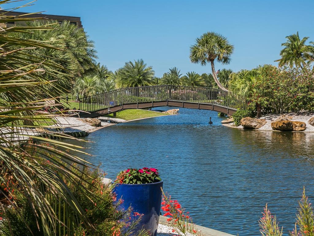 5760 Midnight Pass Road, Unit 208D Sarasota, FL 34242 - Photo 34 of 57