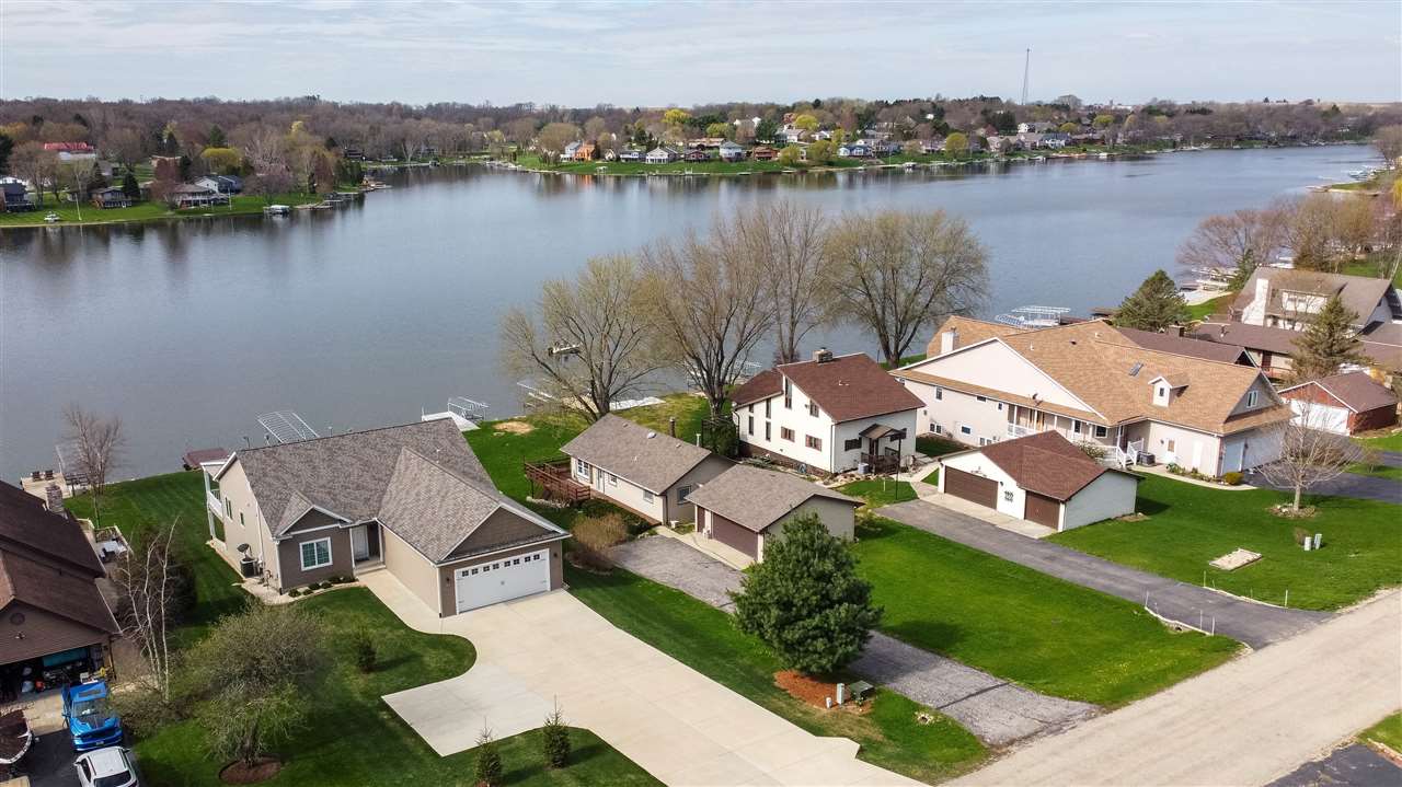 873 Breckenboro Road Davis, IL 61019 - Photo 39 of 41 an aerial view of a house with outdoor space and lake view