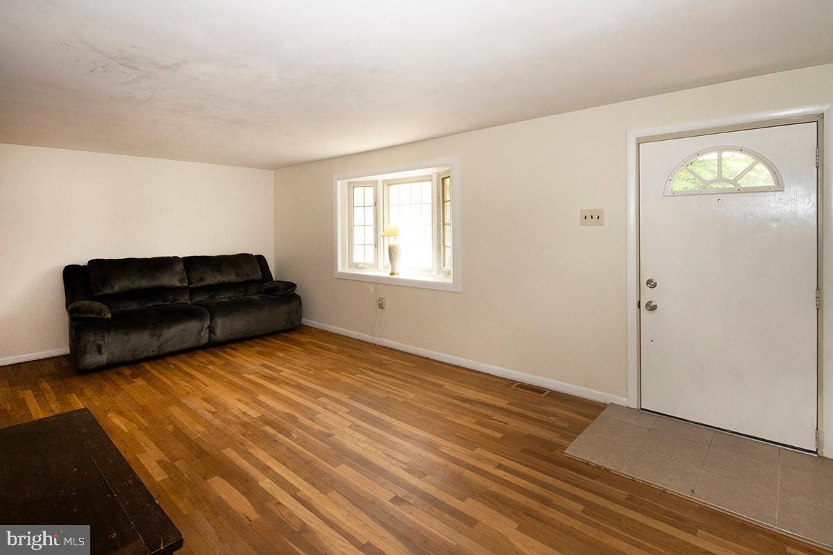 179 Hopewell Road West Berlin, NJ 08091 - Photo 4 of 46 Gallery Image 4