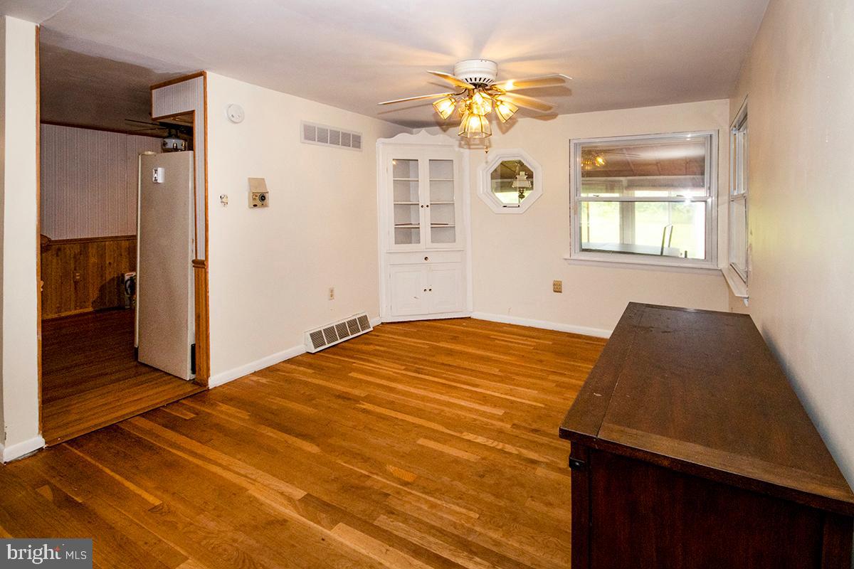 179 Hopewell Road West Berlin, NJ 08091 - Photo 8 of 46 Gallery Image 8