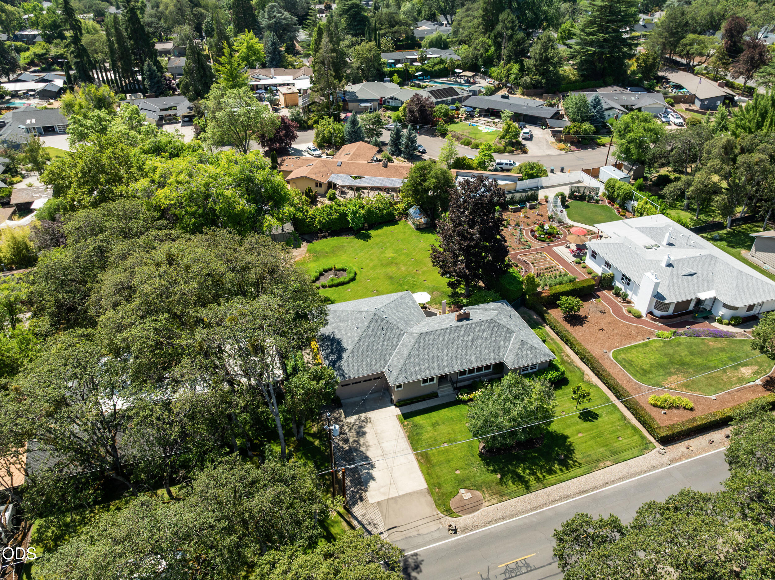 134 White Oak Road Medford, OR 97504 - Photo 46 of 64