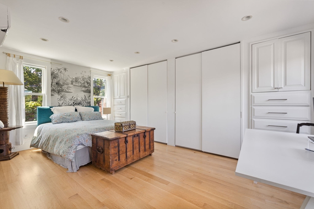 201 West Springfield Street, Unit 3 Boston, MA 02118 - Photo 22 of 32
