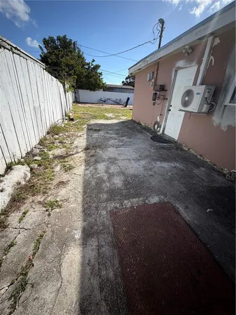 $3,800 | 18041 Northwest 3rd Avenue, Miami Gardens, FL 33169