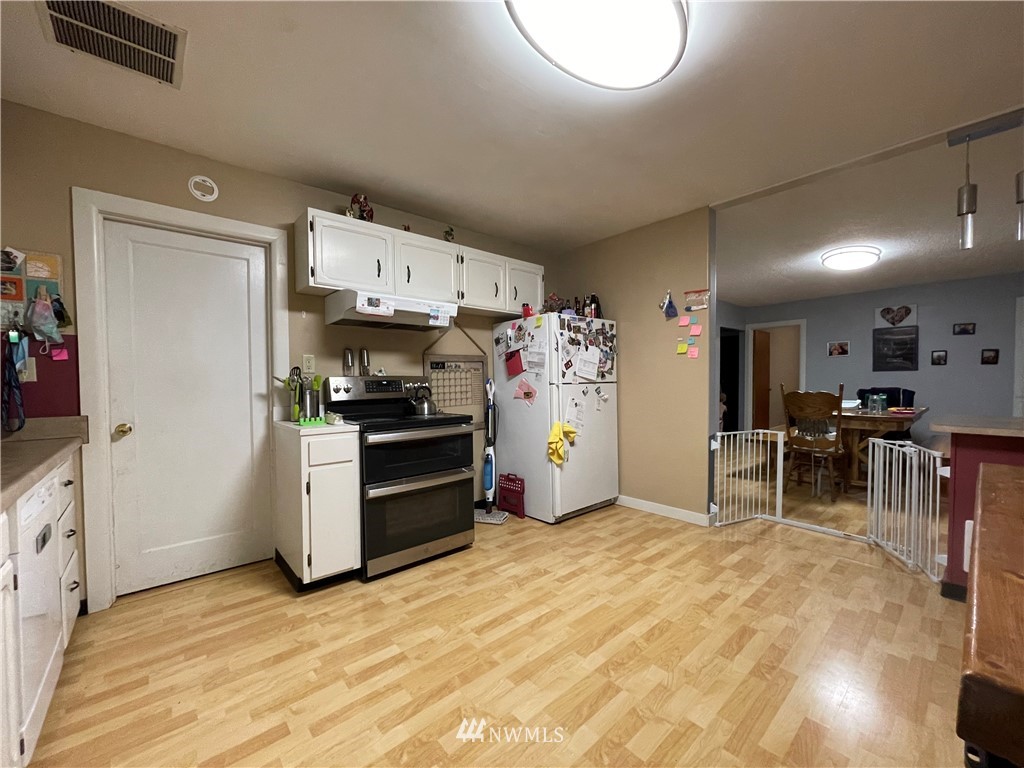 131 Damron Road Mossyrock, WA 98564 - Photo 4 of 15 Gallery Image 4