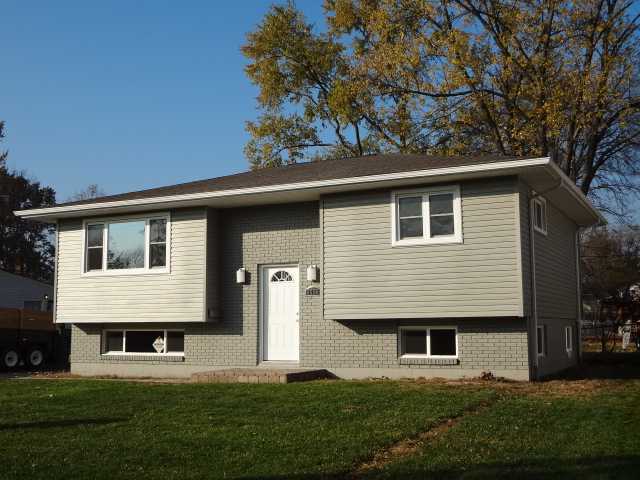 1915 Alsace Road Columbus, OH 43232 - Photo 1 of 10 Gallery Image 1