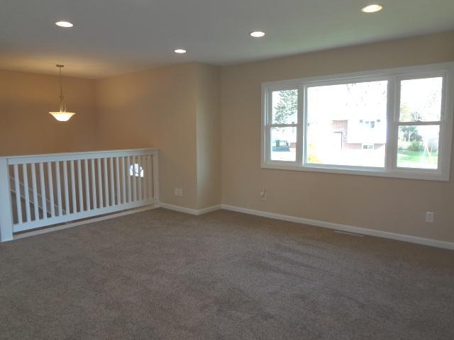 1915 Alsace Road Columbus, OH 43232 - Photo 2 of 10 Gallery Image 2