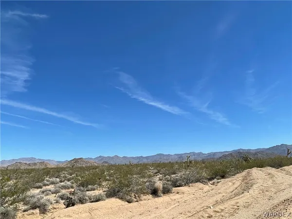 a view of a sky from a city view