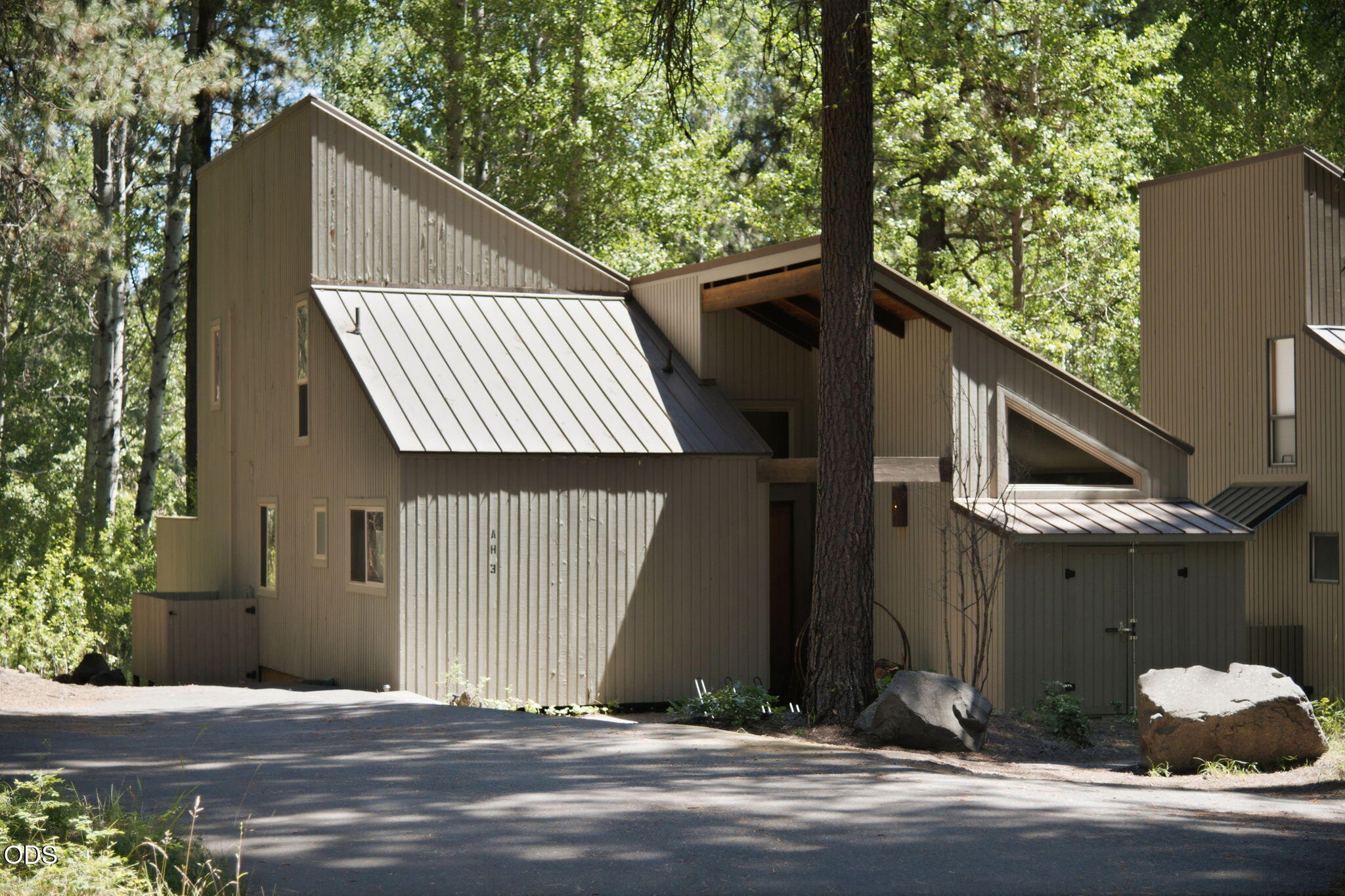 13569 Valerian, Unit AH3 Black Butte Ranch, OR 97759 - Photo 30 of 36