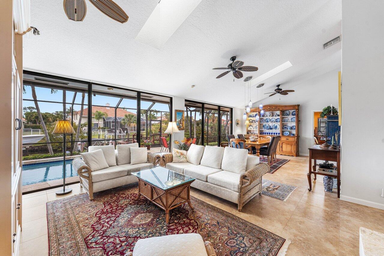 8794 Southeast Riverfront Terrace Jupiter, FL 33469 - Photo 10 of 68 Living Room