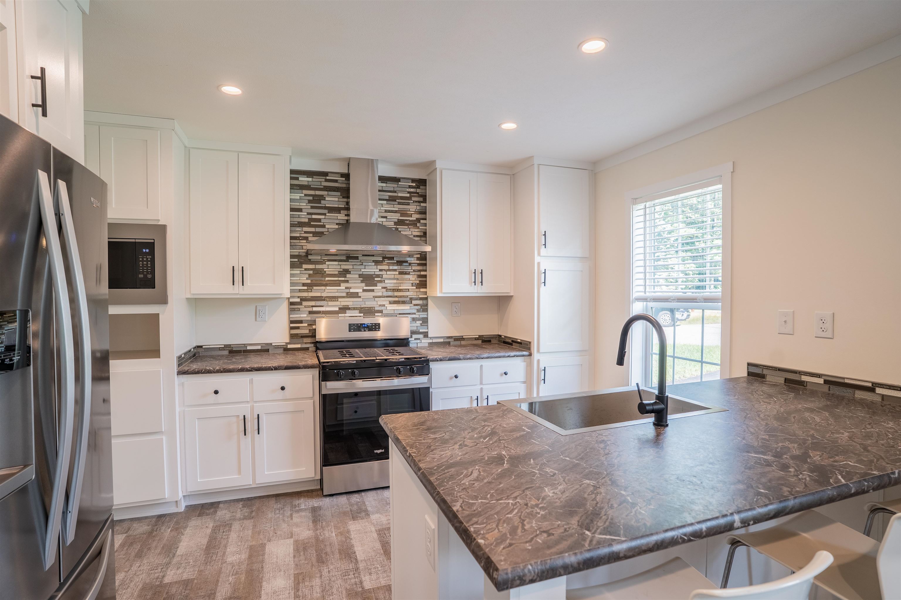 26 Deerfield Court Rochester, NH 03868 - Photo 4 of 17 Gallery Image 4