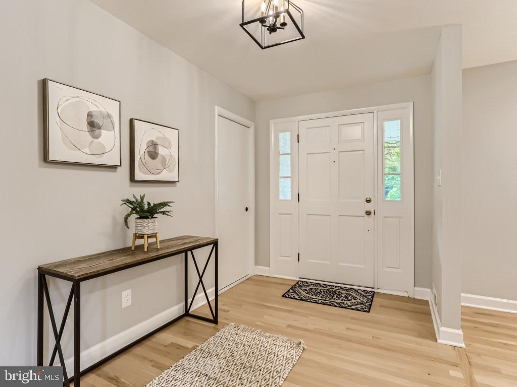 28 Windemere Parkway Phoenix, MD 21131 - Photo 5 of 28