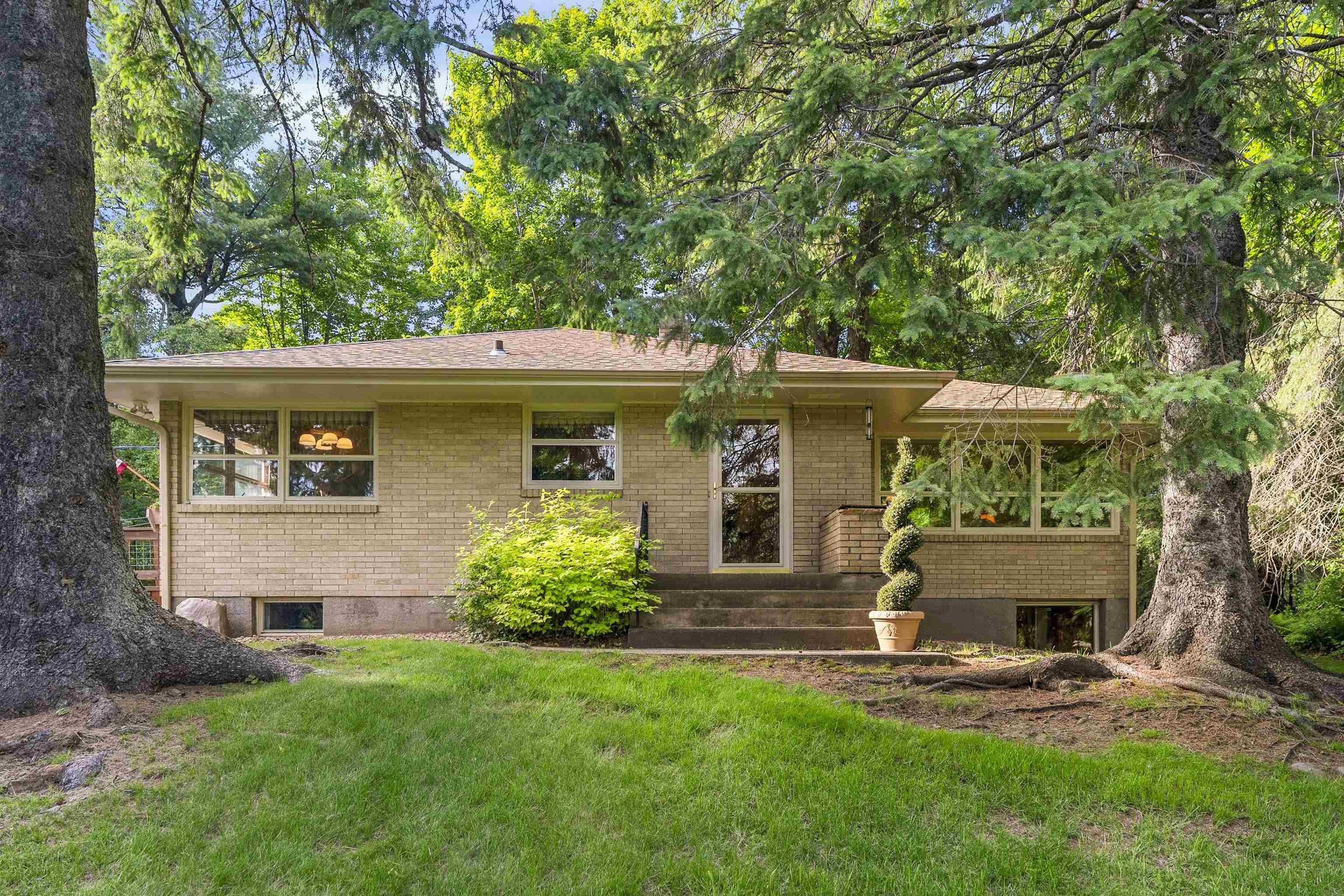 2201 MacFarlane Road Duluth, MN 55811 - Photo 24 of 36