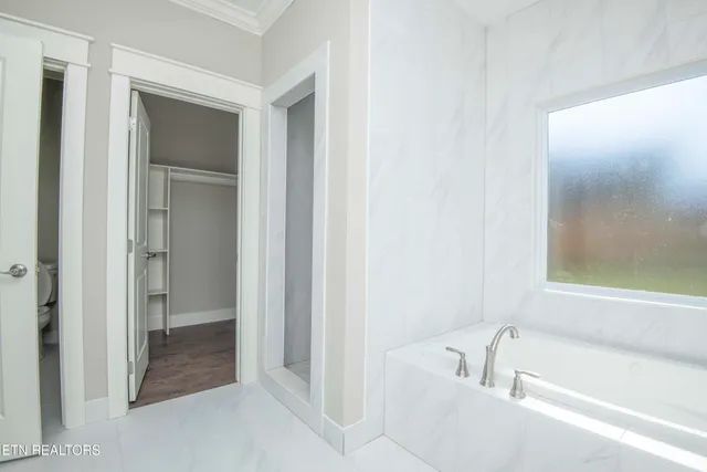 $690,000 | 8017 Little Joe Road, Powell, TN 37849