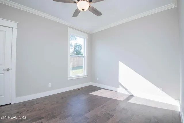 $690,000 | 8017 Little Joe Road, Powell, TN 37849