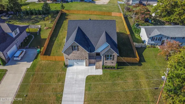 $690,000 | 8017 Little Joe Road, Powell, TN 37849