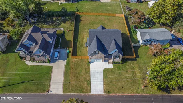 $690,000 | 8017 Little Joe Road, Powell, TN 37849