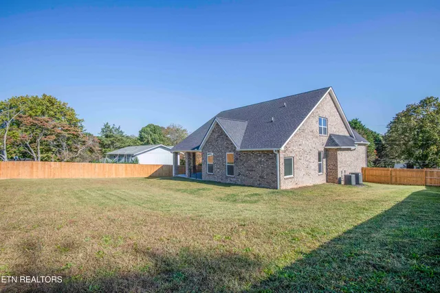 $690,000 | 8017 Little Joe Road, Powell, TN 37849