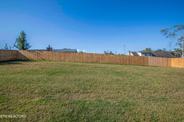 $690,000 | 8017 Little Joe Road, Powell, TN 37849