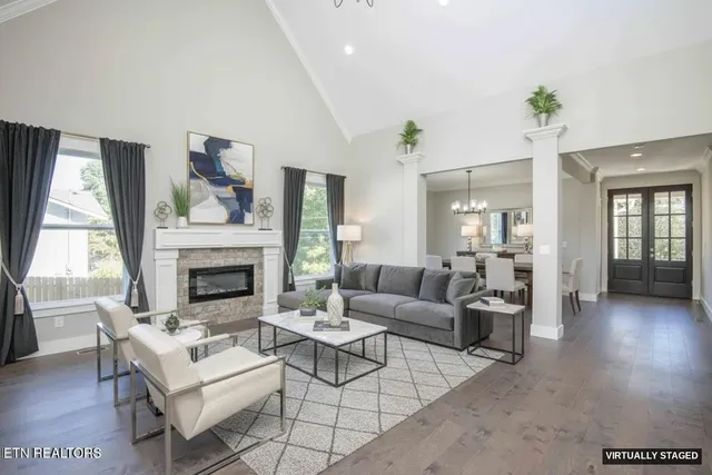 $690,000 | 8017 Little Joe Road, Powell, TN 37849