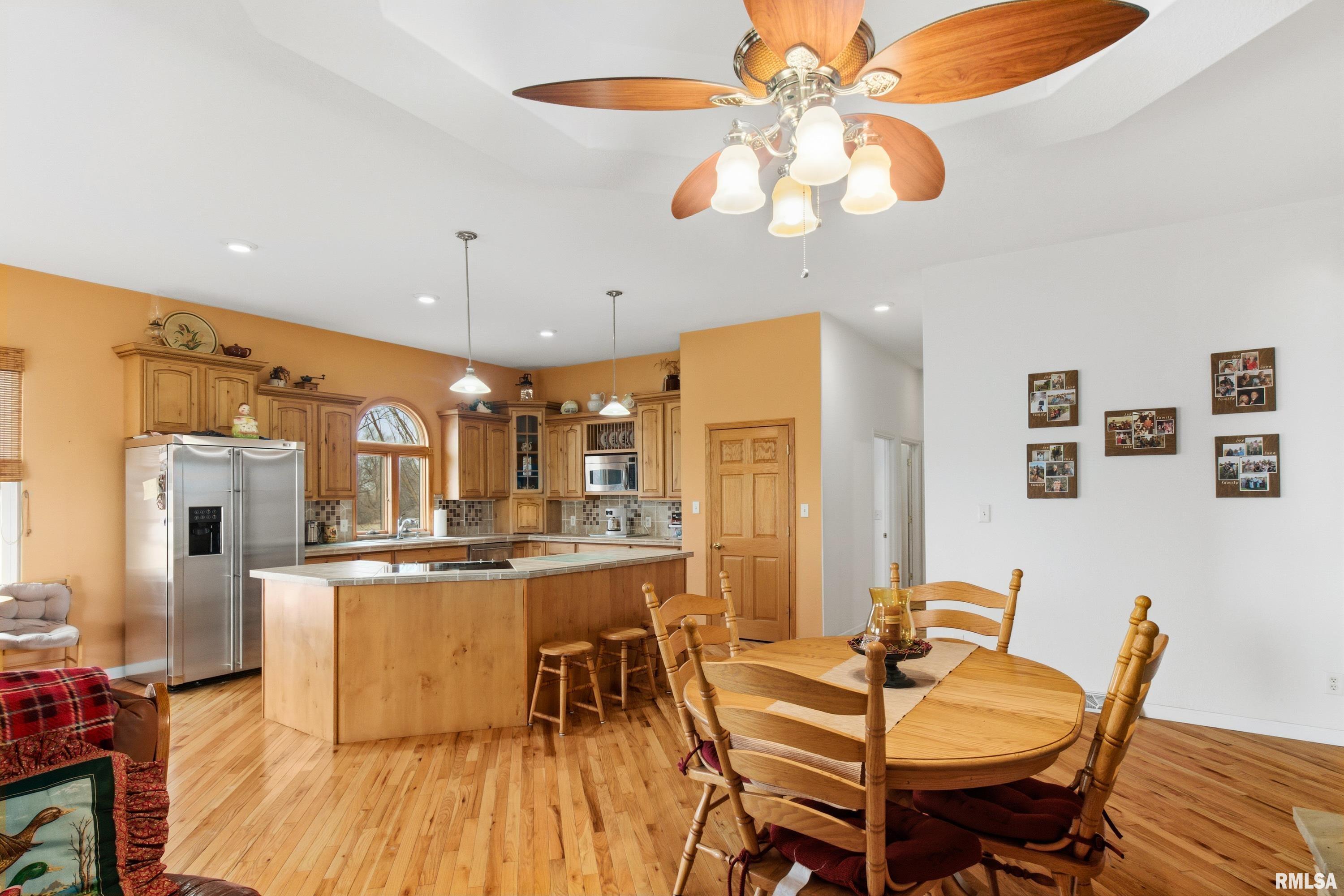 24211 North Carver Road Canton, IL 61520 - Photo 30 of 43