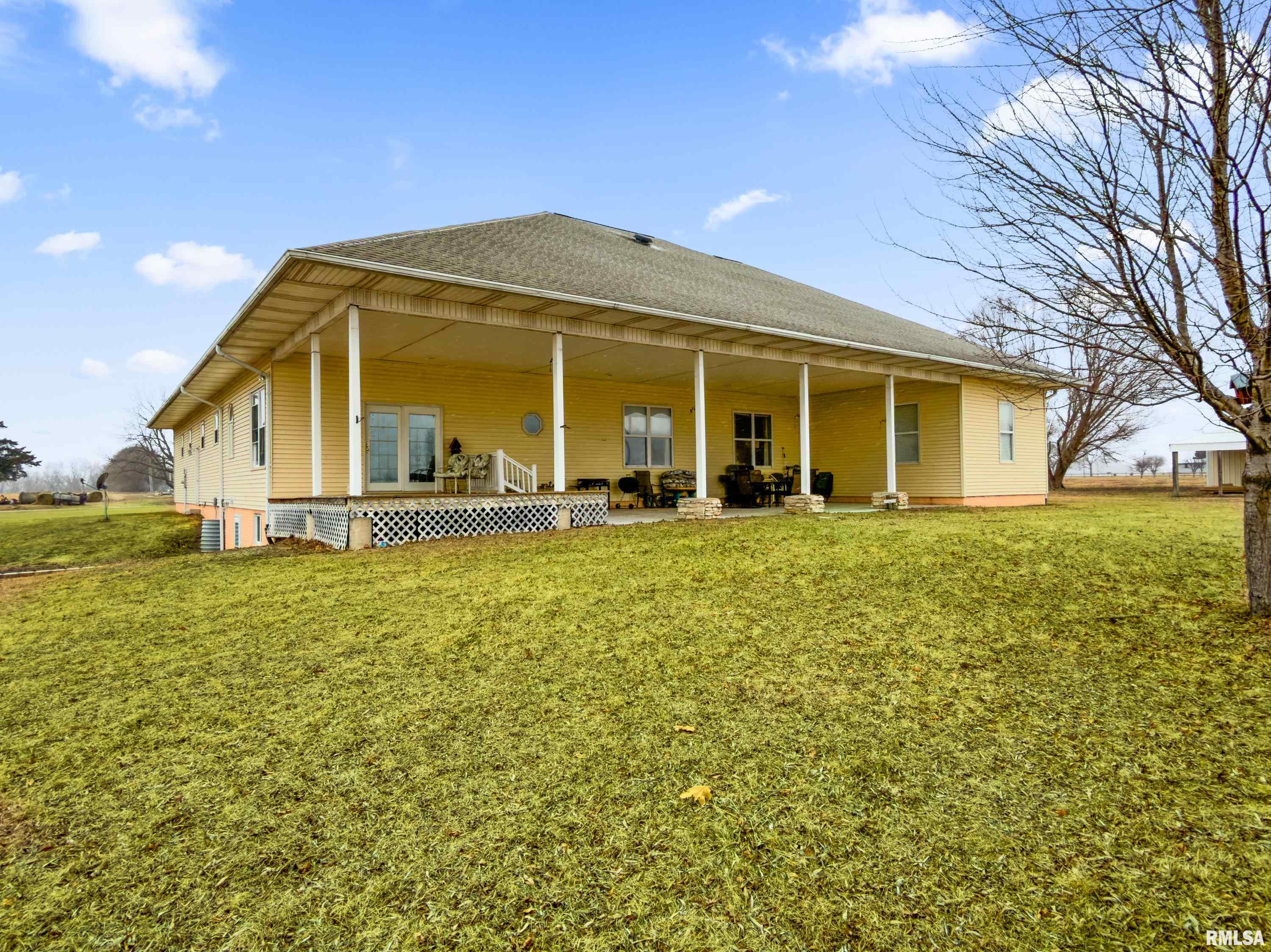 24211 North Carver Road Canton, IL 61520 - Photo 8 of 43