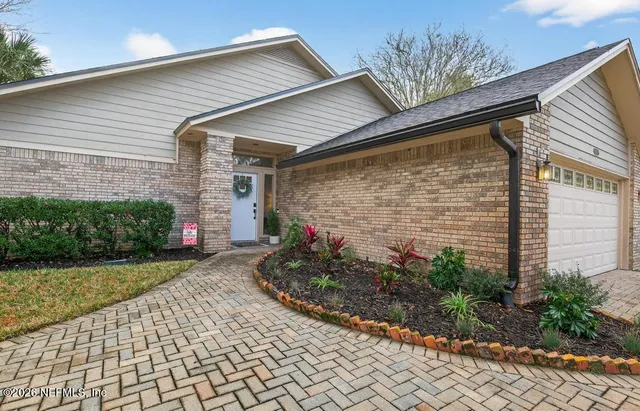 $399,900 | 8783 Nature View Lane West, Jacksonville, FL 32217