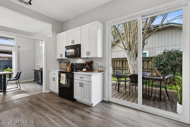 $399,900 | 8783 Nature View Lane West, Jacksonville, FL 32217