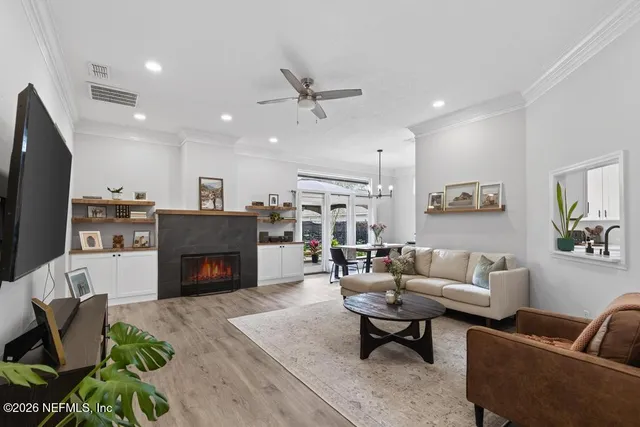 $399,900 | 8783 Nature View Lane West, Jacksonville, FL 32217