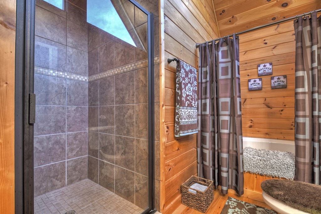420 Deer Crest Heights Blue Ridge, GA 30513 - Photo 30 of 58 Mastere Bath