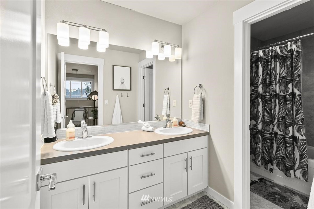 7708 Connells Prairie Road Bonney Lake, WA 98391 - Photo 31 of 40 Gallery Image 31
