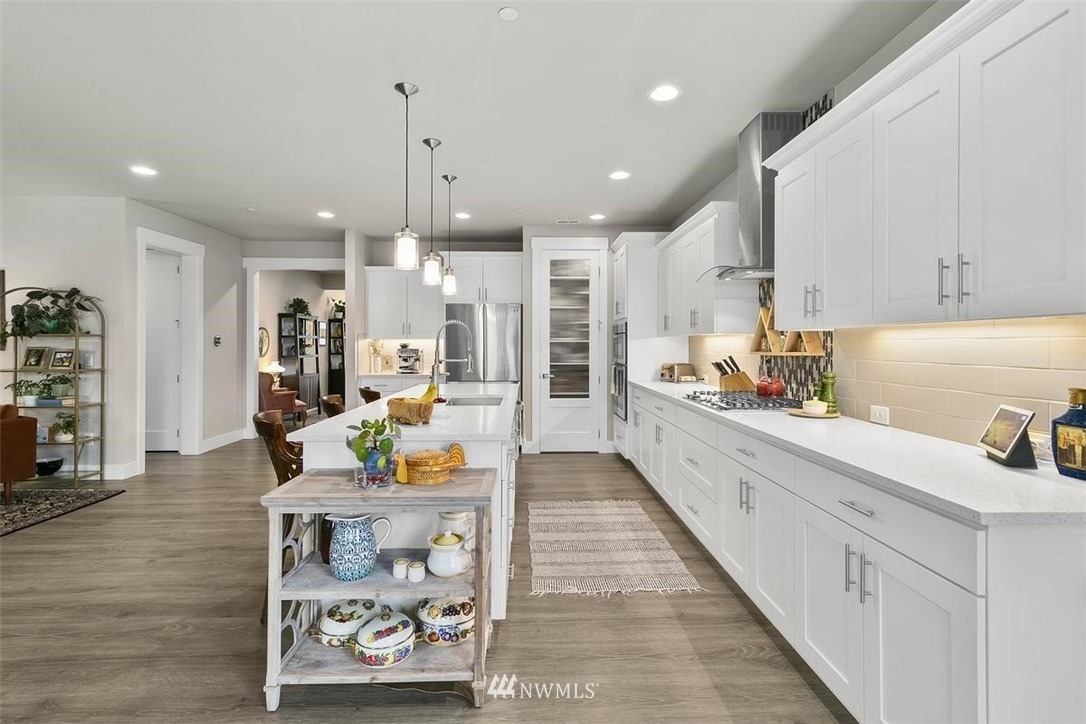 7708 Connells Prairie Road Bonney Lake, WA 98391 - Photo 7 of 40 Gallery Image 7