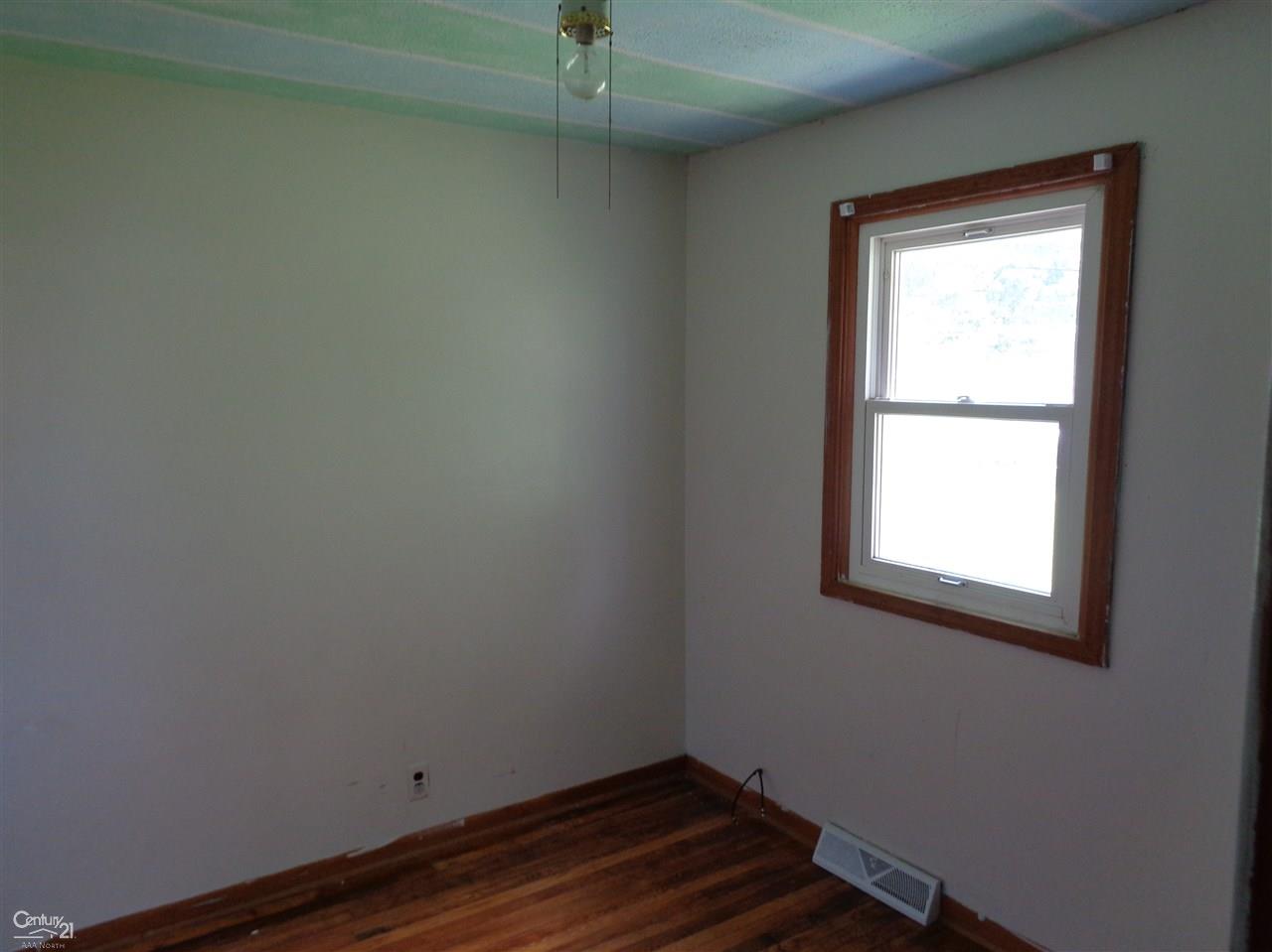 37261 Susan Street Sterling Heights, MI 48310 - Photo 8 of 16