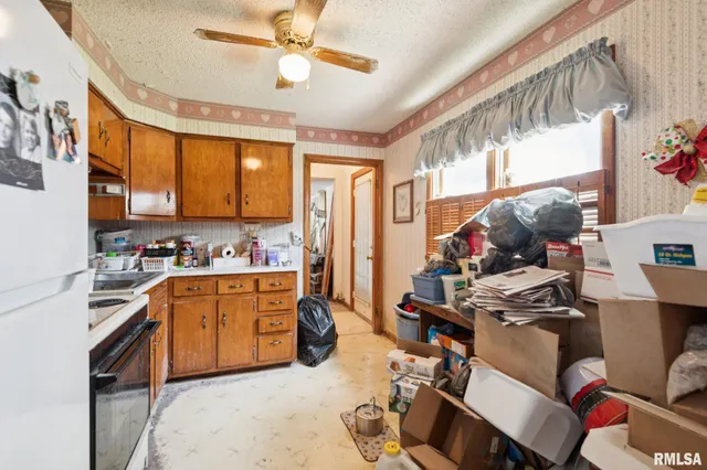 $57,000 | 1 Carter Drive, Jacksonville, IL 62650