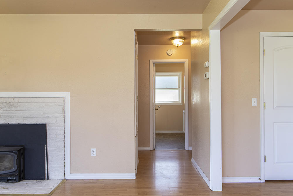 563 Glenbrook Loop Road Riddle, OR 97469 - Photo 10 of 38 9