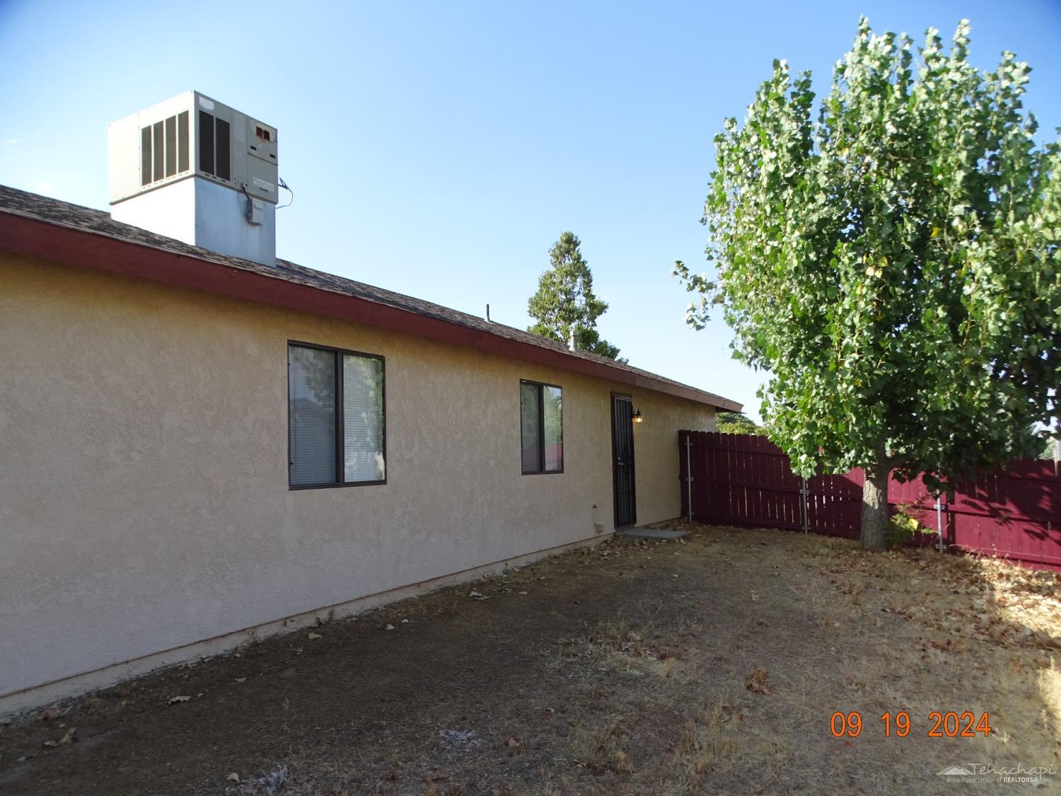 21140 Woodford-Tehachapi Road Tehachapi, CA 93561 - Photo 19 of 20 Gallery Image 19