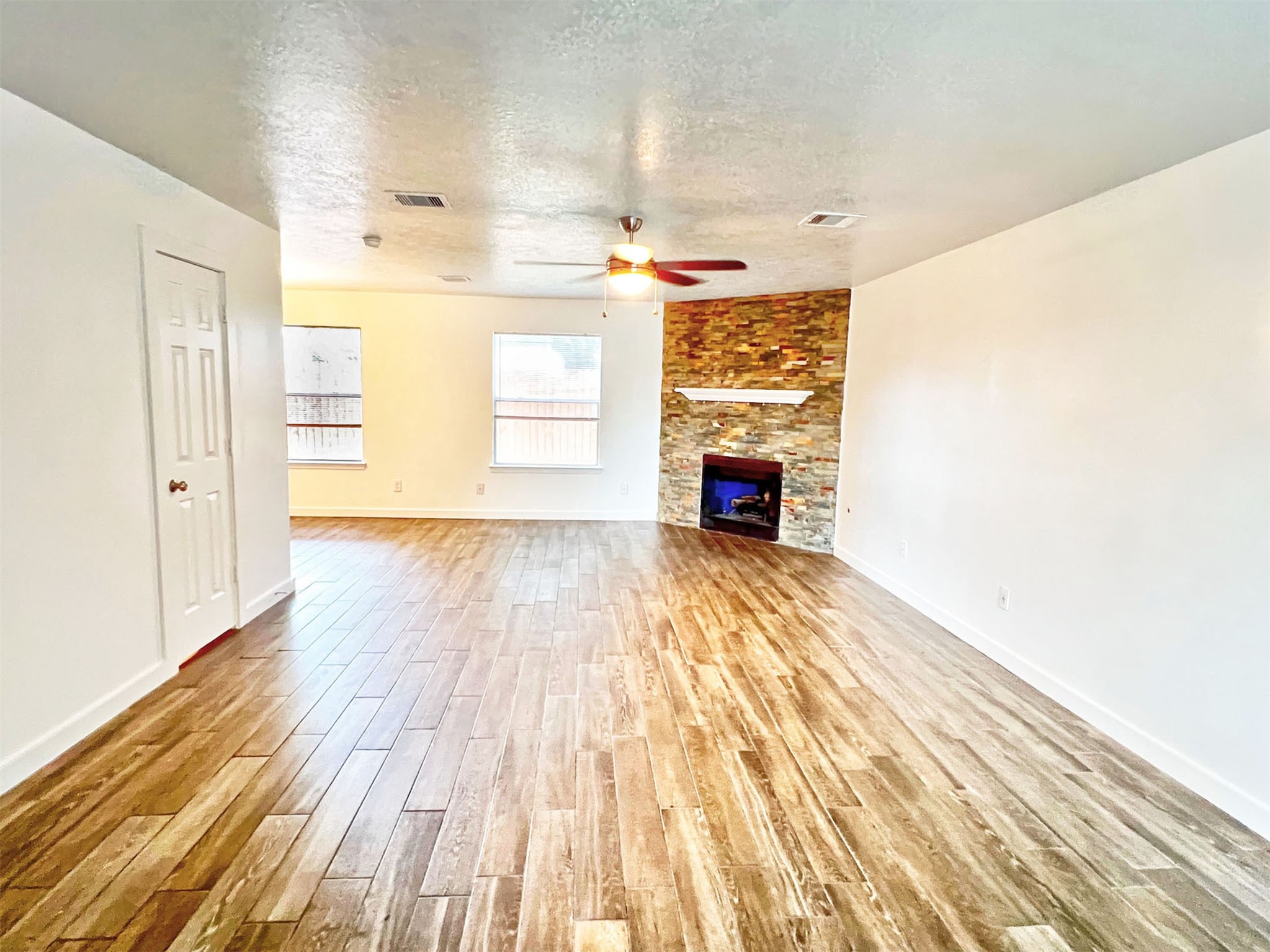 17250 April Valley Court Houston, TX 77084 - Photo 6 of 33 Bright and Inviting Living Area