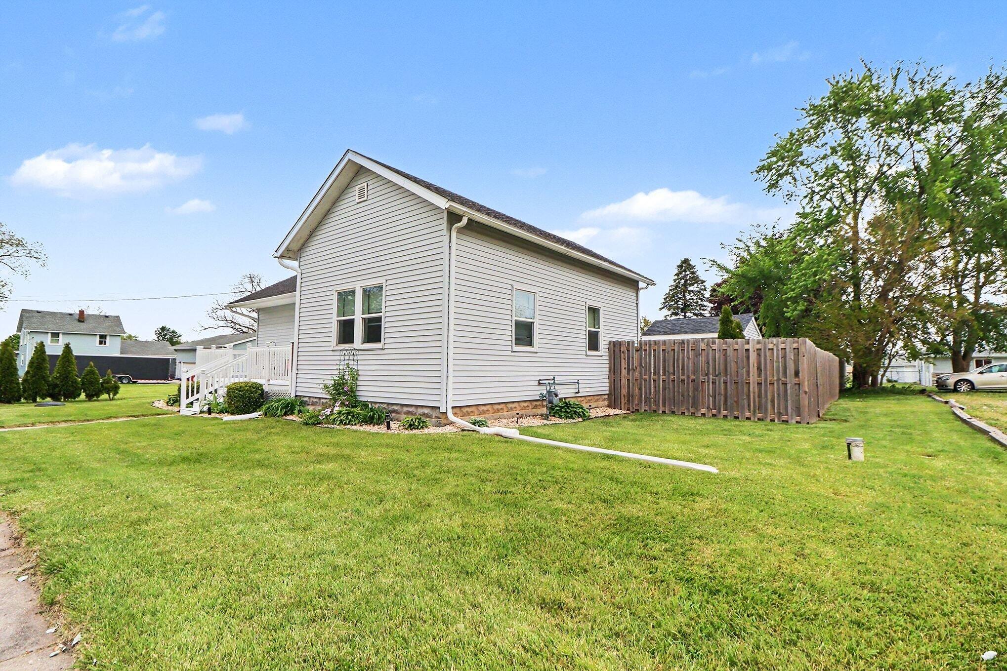 401 North Street Wheeler, IN 46342 - Photo 17 of 17 2038x1359
