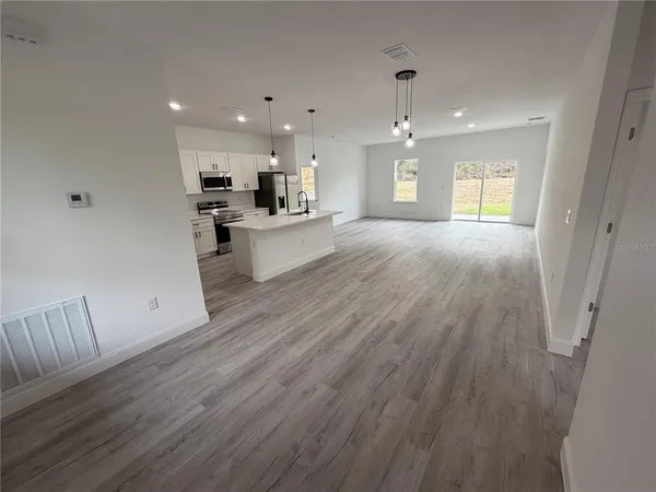 $2,000 | 2670 162nd Lane, Unit 2670, Ocala, FL 34473