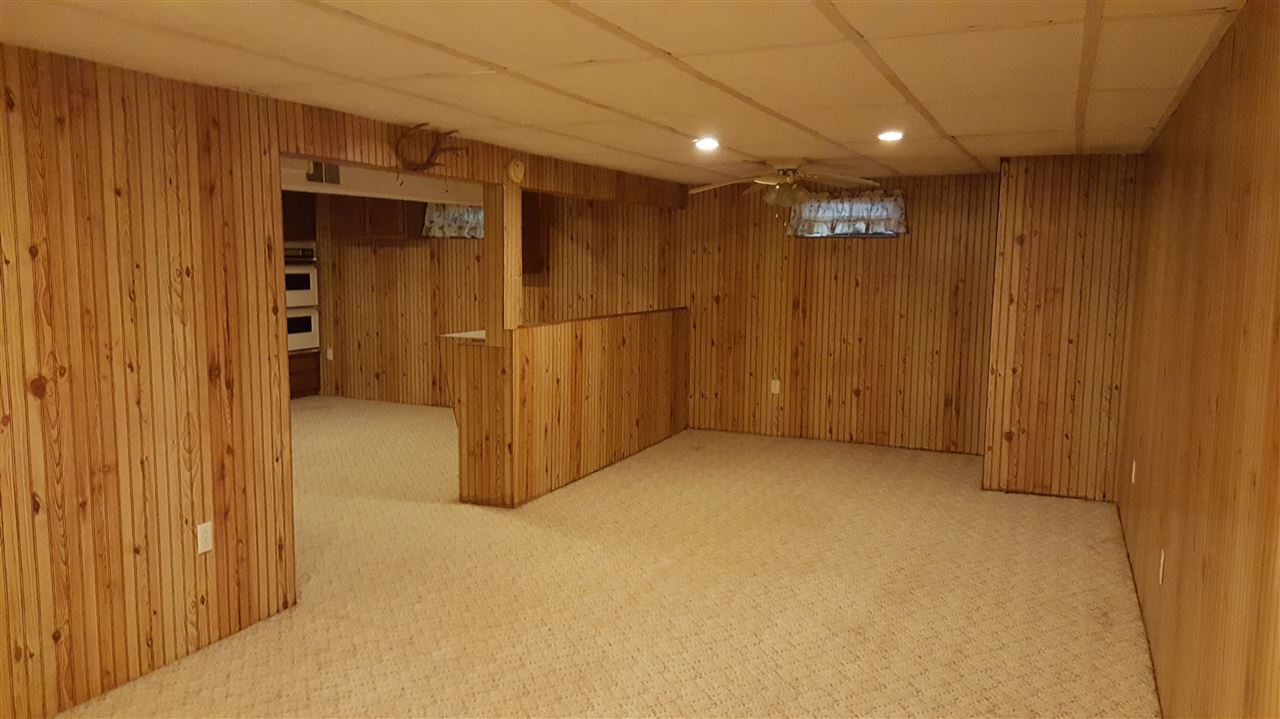 6363 Blackhawk Road Cherry Valley, IL 61016 - Photo 16 of 25 Gallery Image 16
