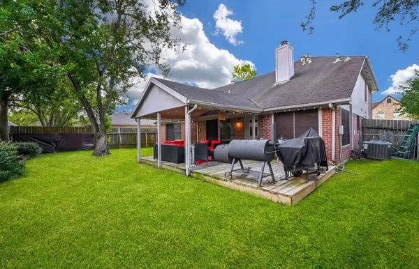 $317,000 | 1013 Chesterwood Drive, Pearland, TX 77581