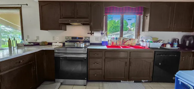 $314,900 | 1354 Mayer Street, Menasha, WI 54952