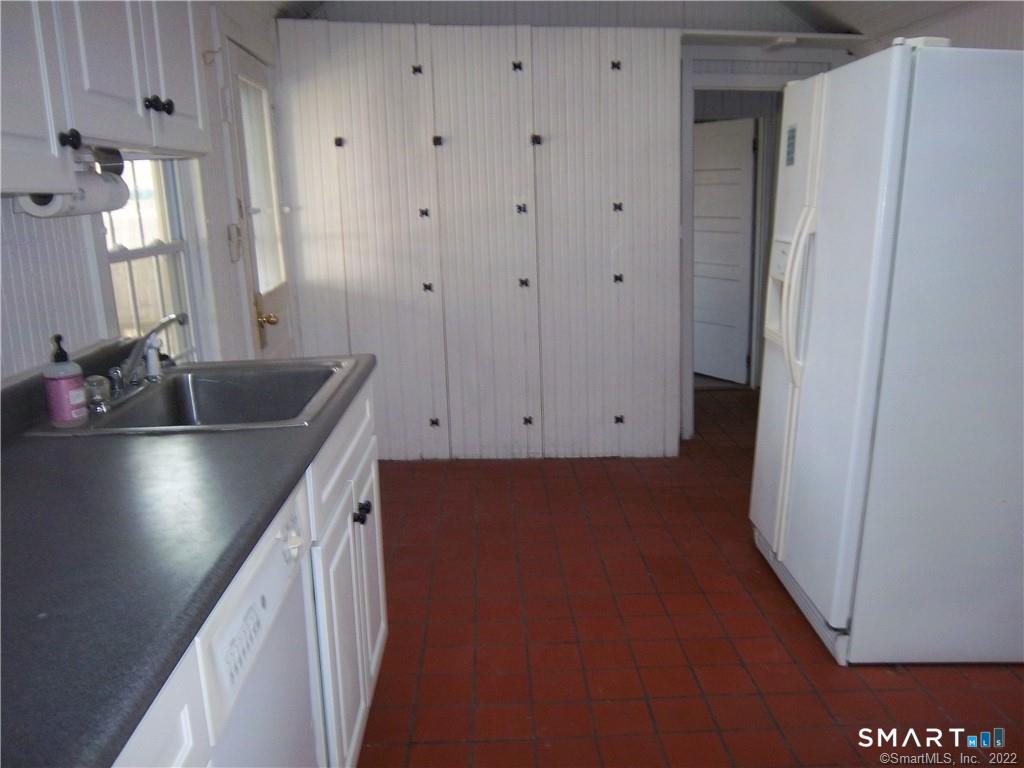 12 Bluff Road West Ledyard, CT 06335 - Photo 2 of 12