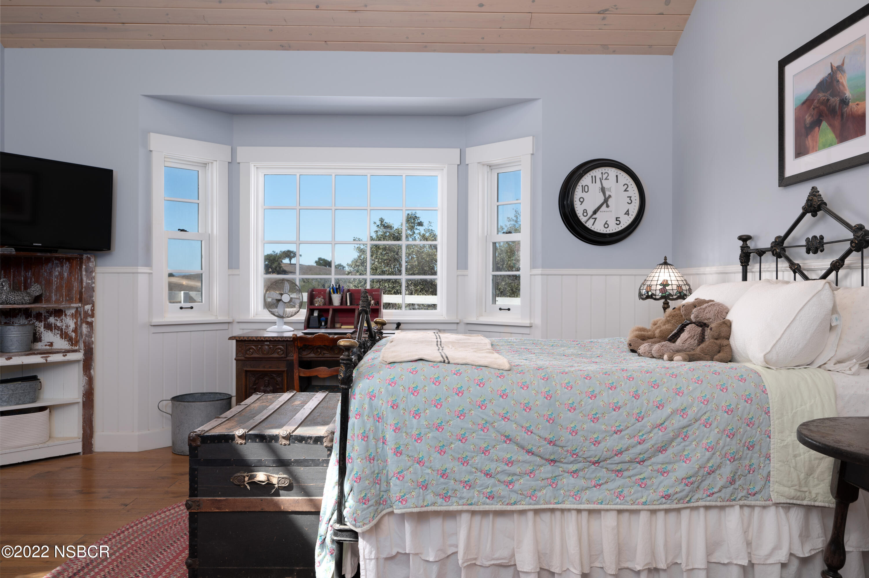 2023 Random Oaks Road Solvang, CA 93463 - Photo 16 of 32 2023-random-oaks-drive-solvang-ca-8