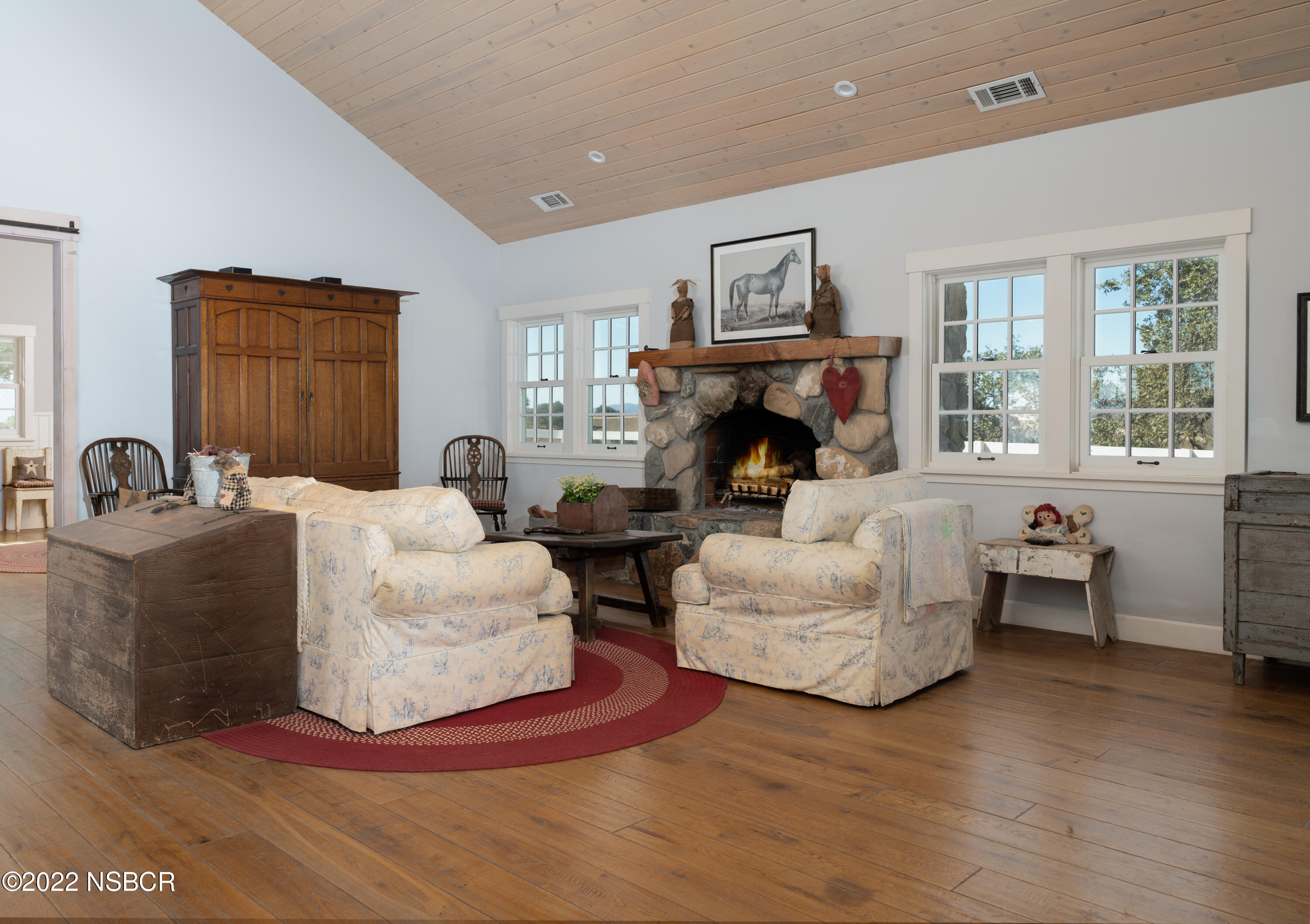 2023 Random Oaks Road Solvang, CA 93463 - Photo 7 of 32 2023-random-oaks-drive-solvang-ca-16