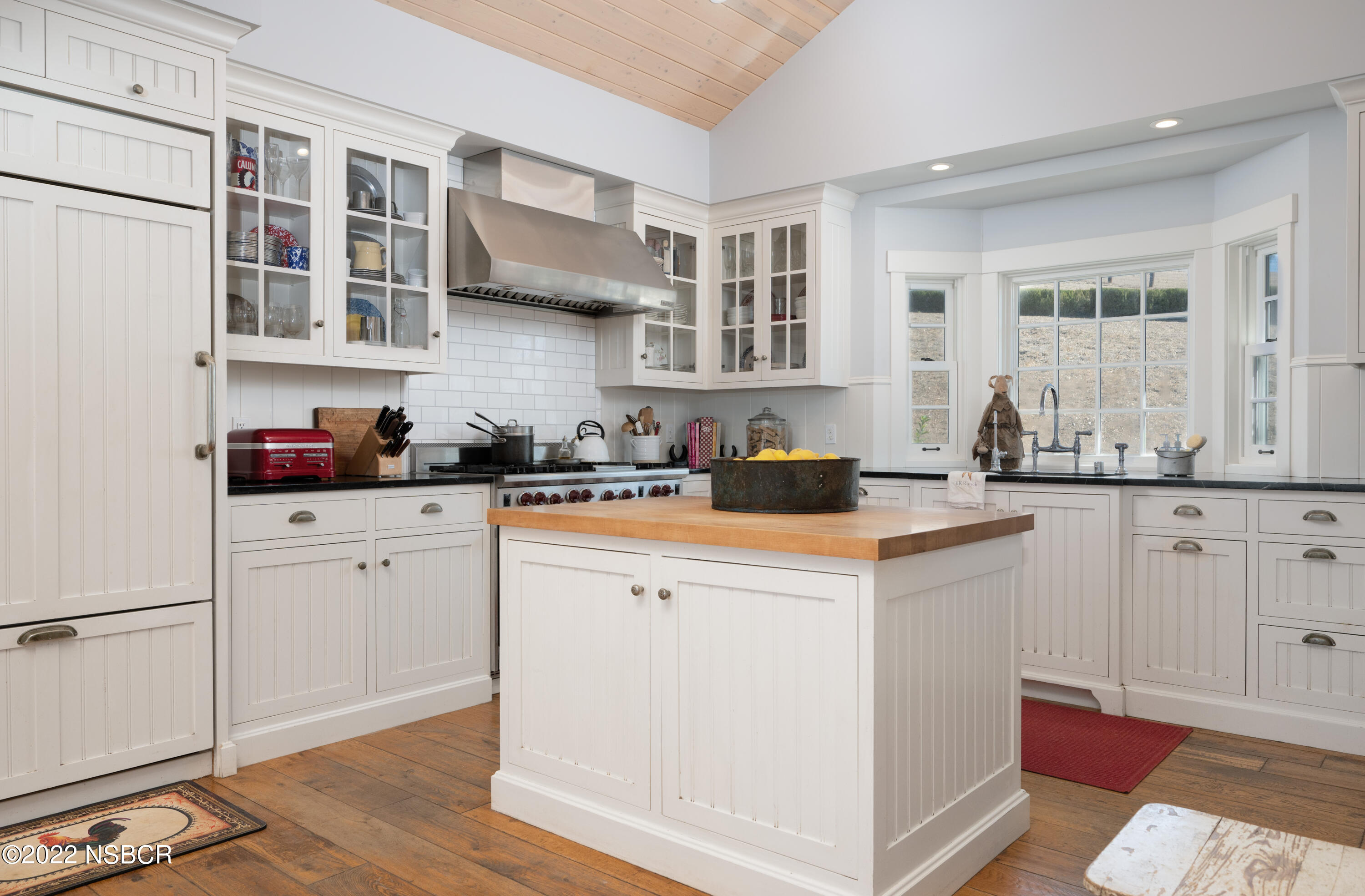 2023 Random Oaks Road Solvang, CA 93463 - Photo 10 of 32 2023-random-oaks-drive-solvang-ca-12