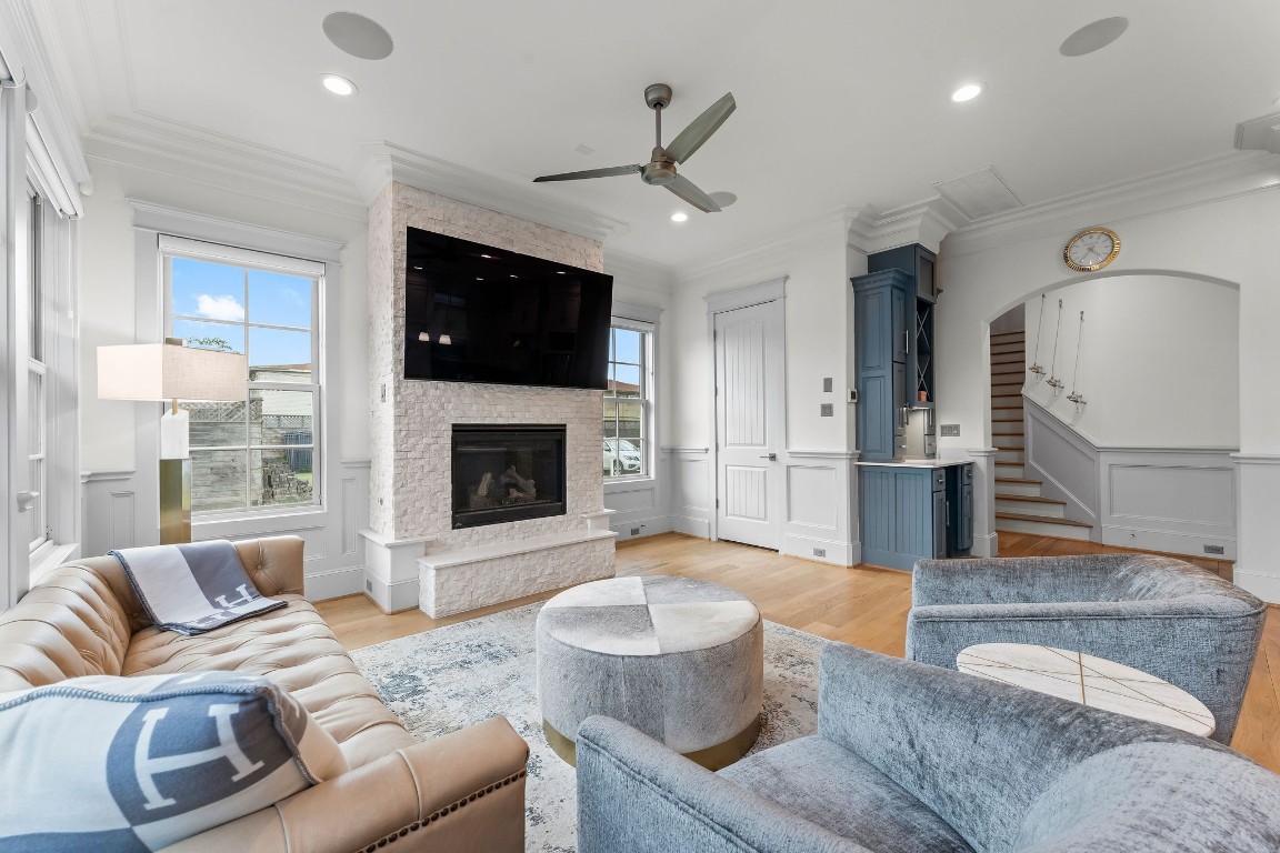 426 Marshall Street Houston, TX 77006 - Photo 16 of 44