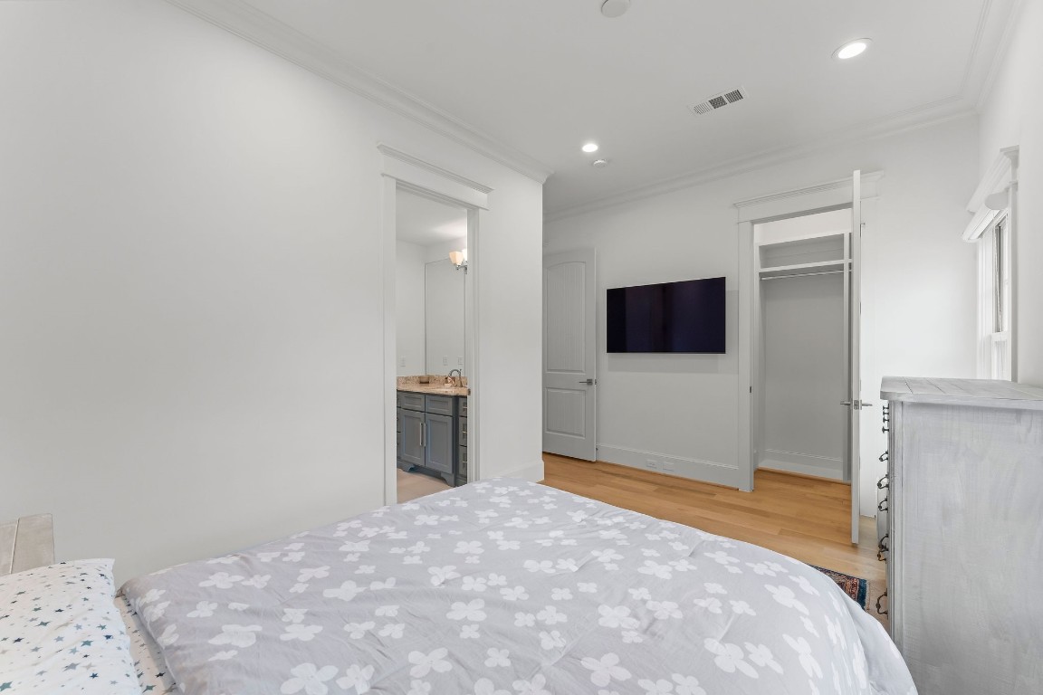 426 Marshall Street Houston, TX 77006 - Photo 22 of 44