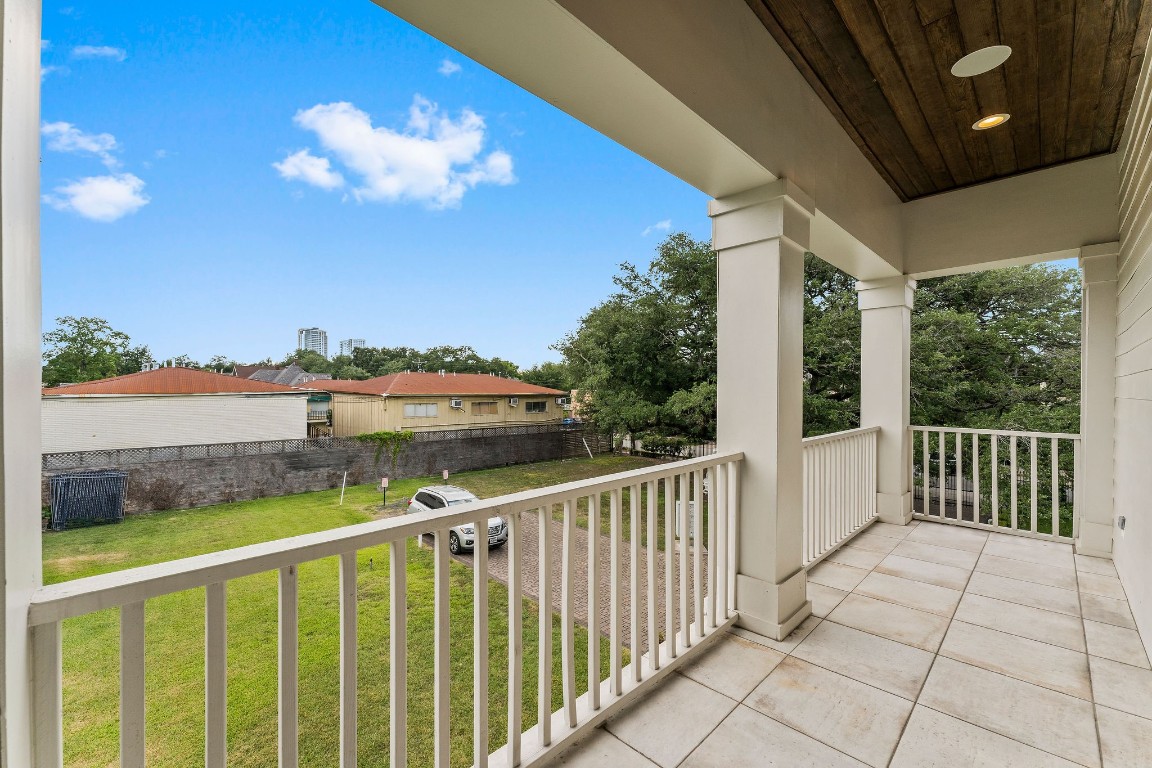 426 Marshall Street Houston, TX 77006 - Photo 27 of 44