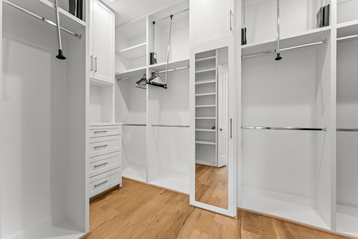 426 Marshall Street Houston, TX 77006 - Photo 35 of 44