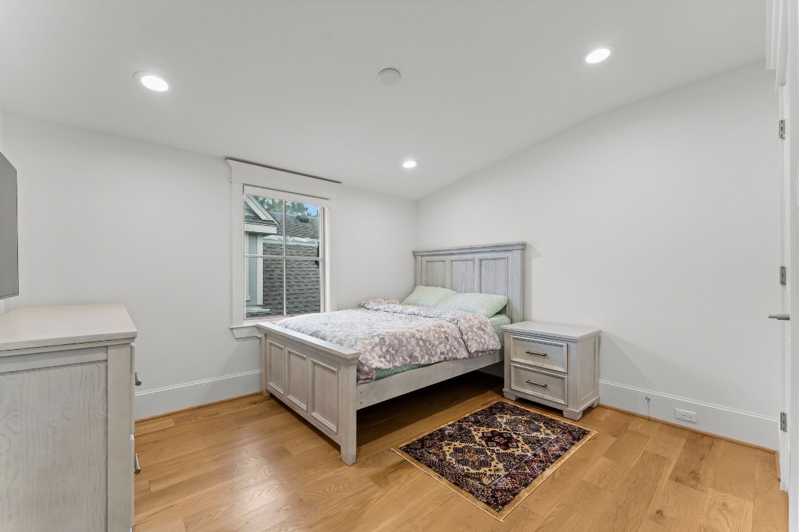 426 Marshall Street Houston, TX 77006 - Photo 37 of 44